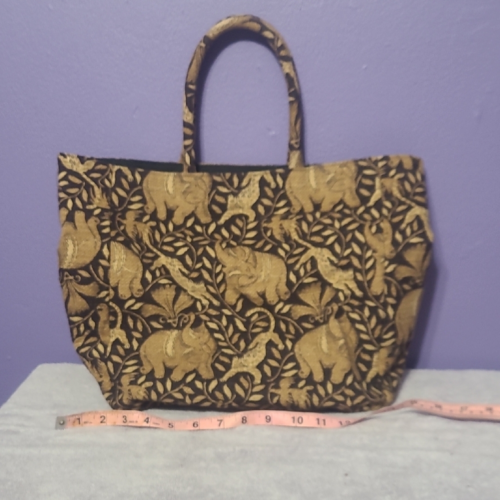 Brown Floral Pattern Tote Bag with Structured Design